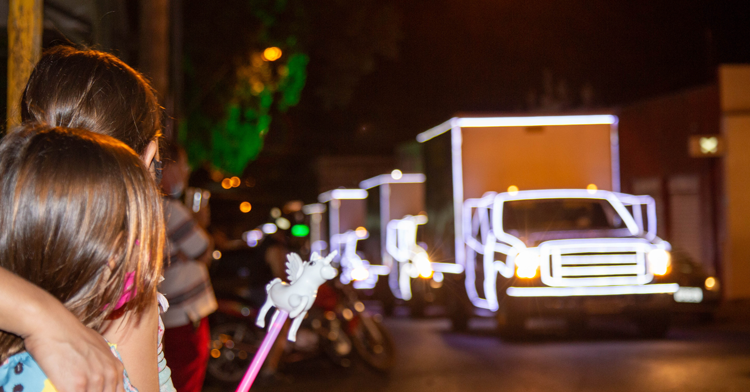 Carreata Copercana Premiada leva o clima de Natal para Jaboticabal